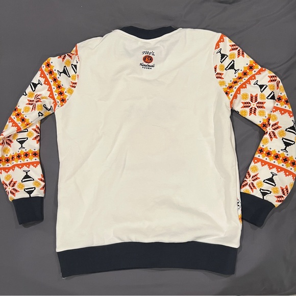 Tito’s Ugly Christmas Sweater 2021 w/matching pet sweater - Picture 2 of 6